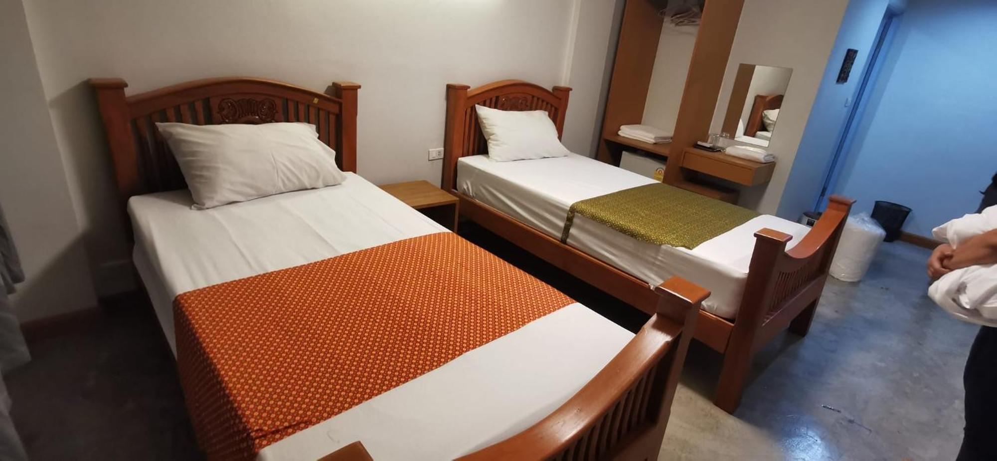 Go Inn Khaosan Road Bkk - โกอินน์ ตรอกข้าวสาร Bangkok Bagian luar foto